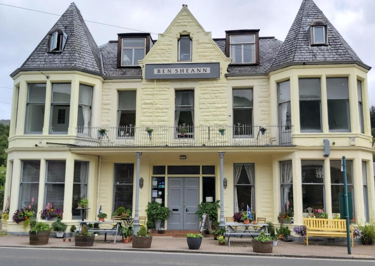The Ben Sheann Hotel Strathyre Bagian luar foto