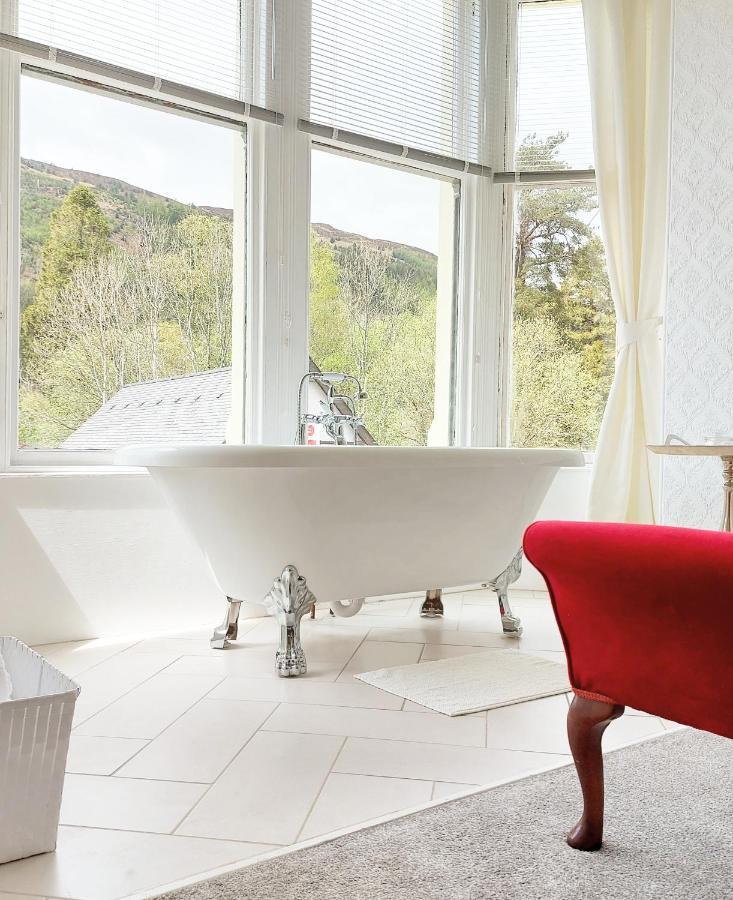 The Ben Sheann Hotel Strathyre Bagian luar foto