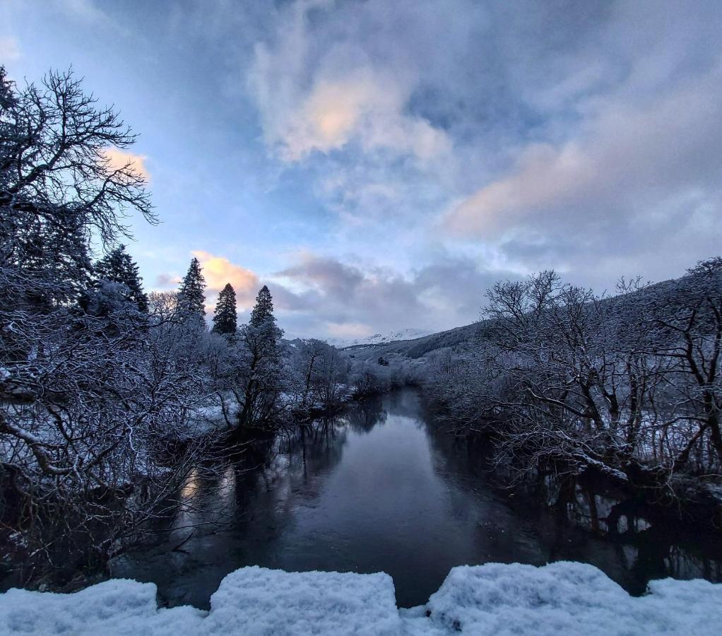 The Ben Sheann Hotel Strathyre Bagian luar foto